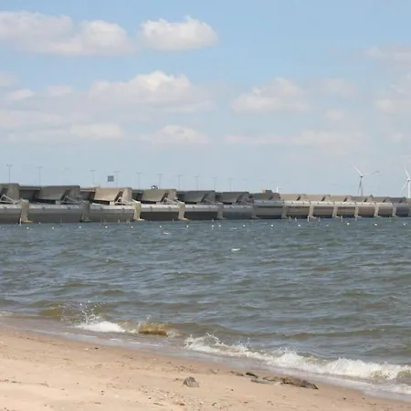 Дом отдыха Huijsmansverhuur Type Premium De Luxe Grevelingen 13